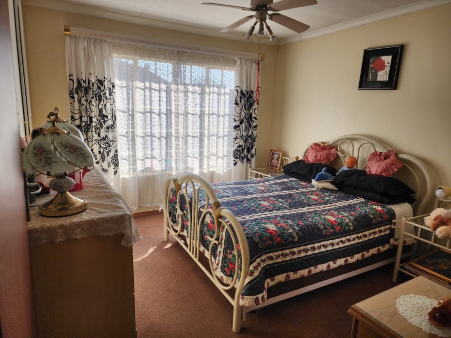 3 Bedroom Property for Sale in Kookrus Gauteng