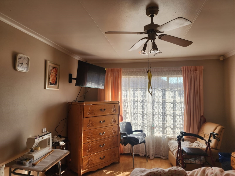 3 Bedroom Property for Sale in Kookrus Gauteng
