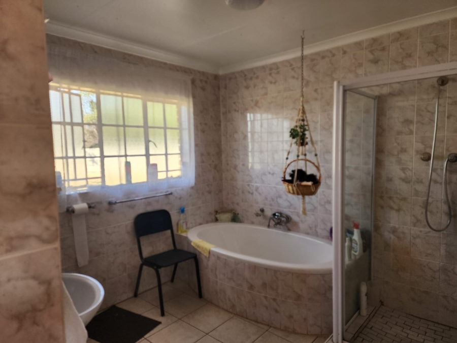 3 Bedroom Property for Sale in Kookrus Gauteng
