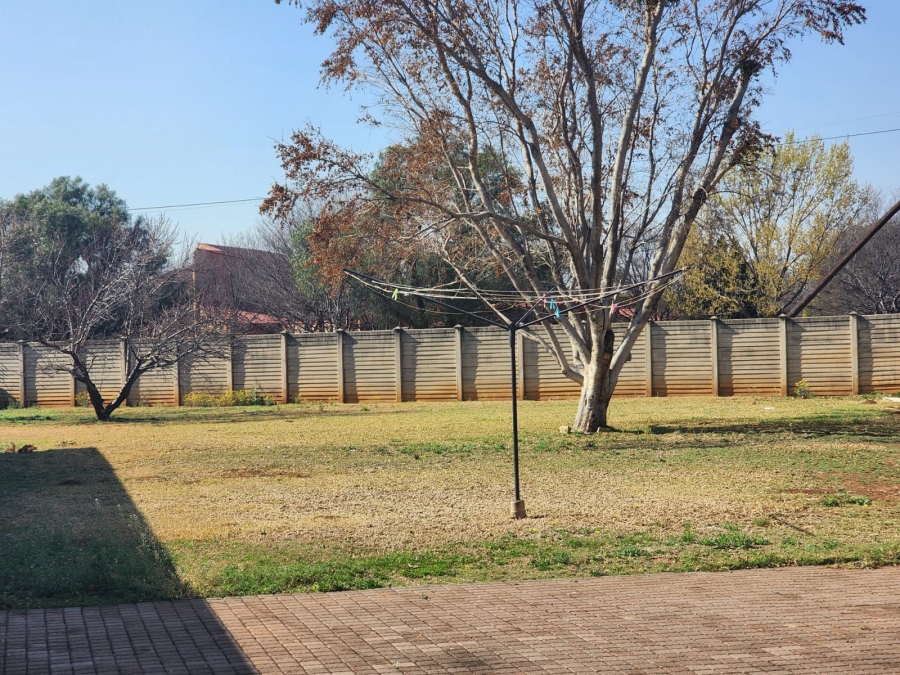 3 Bedroom Property for Sale in Kookrus Gauteng