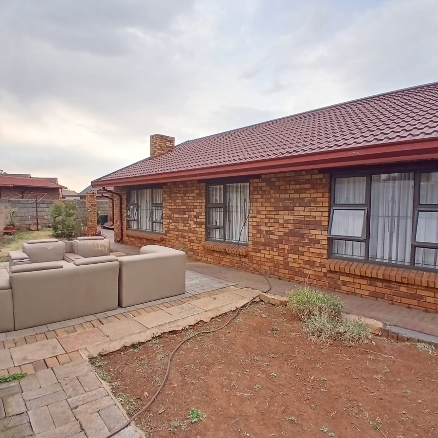3 Bedroom Property for Sale in Vosloorus Gauteng