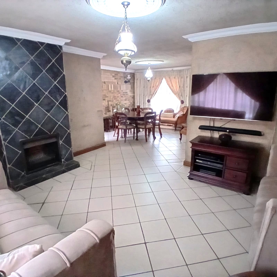 3 Bedroom Property for Sale in Vosloorus Gauteng