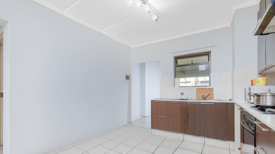 To Let 2 Bedroom Property for Rent in Lonehill Gauteng