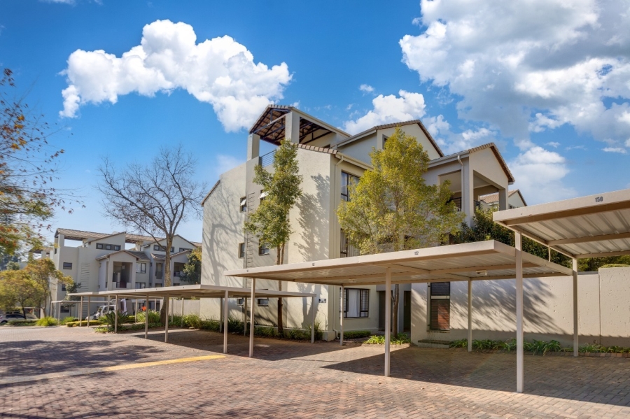 To Let 2 Bedroom Property for Rent in Lonehill Gauteng