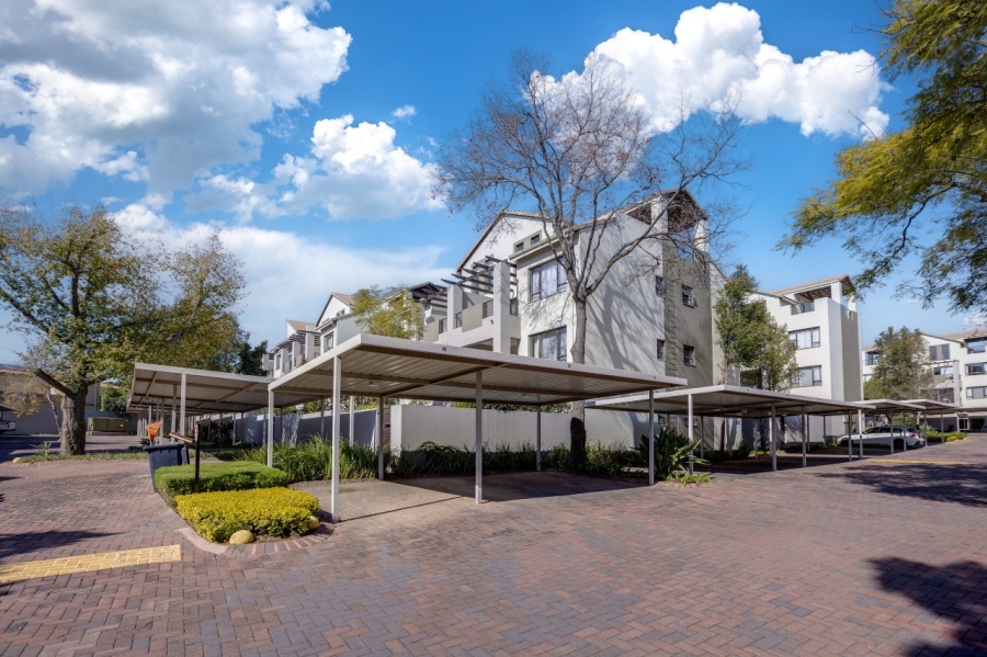 To Let 2 Bedroom Property for Rent in Lonehill Gauteng
