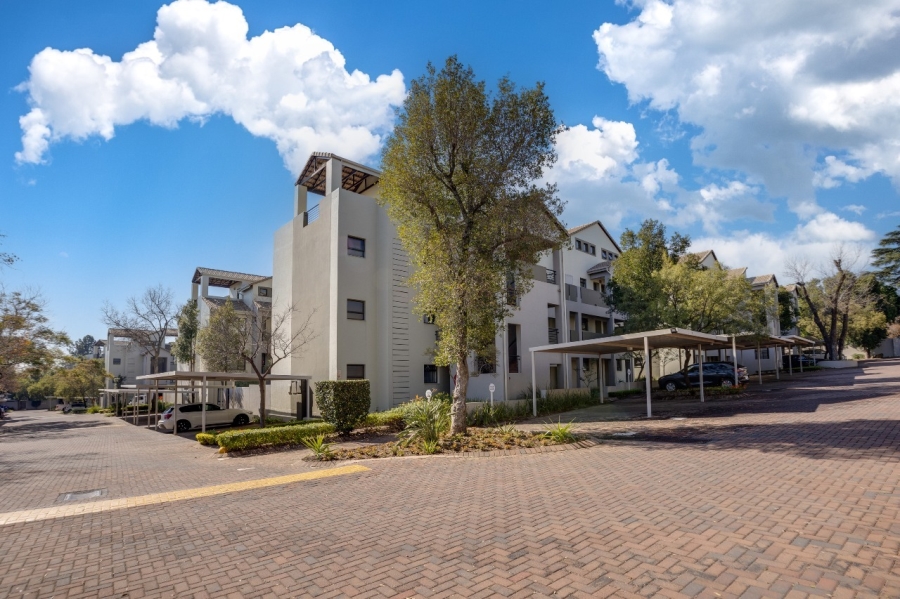 To Let 2 Bedroom Property for Rent in Lonehill Gauteng