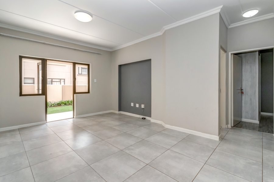 To Let 2 Bedroom Property for Rent in Broadacres Gauteng