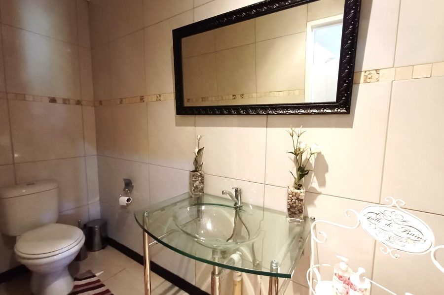 4 Bedroom Property for Sale in Primrose Hill Gauteng