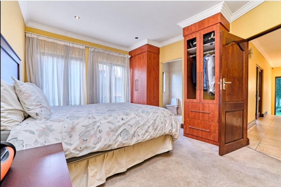 7 Bedroom Property for Sale in Sagewood Gauteng