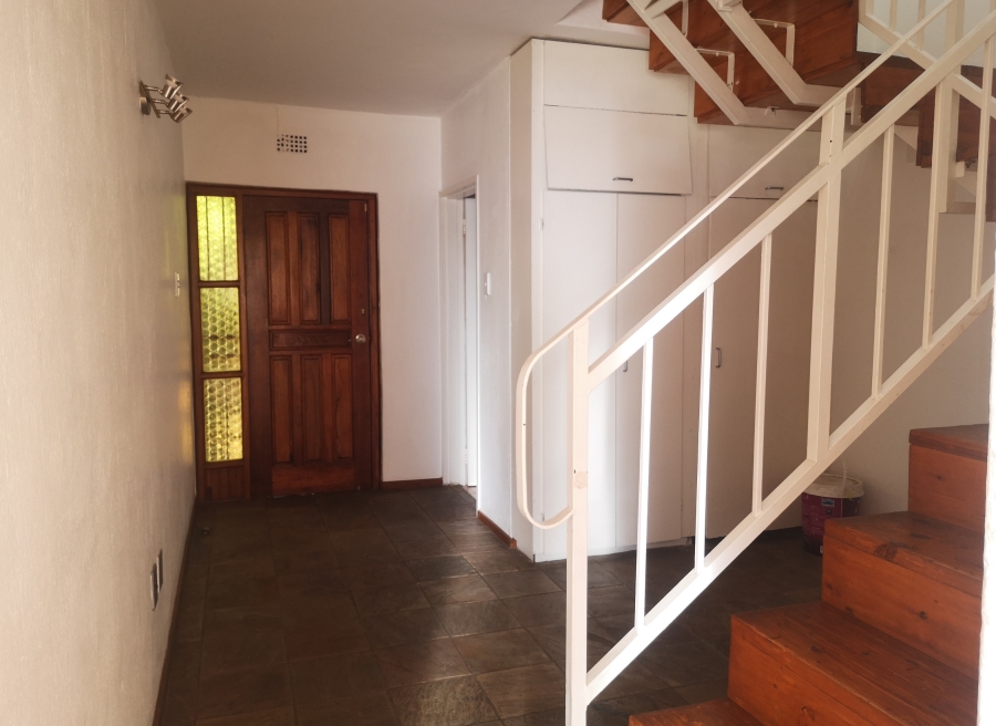 To Let 3 Bedroom Property for Rent in Risidale Gauteng