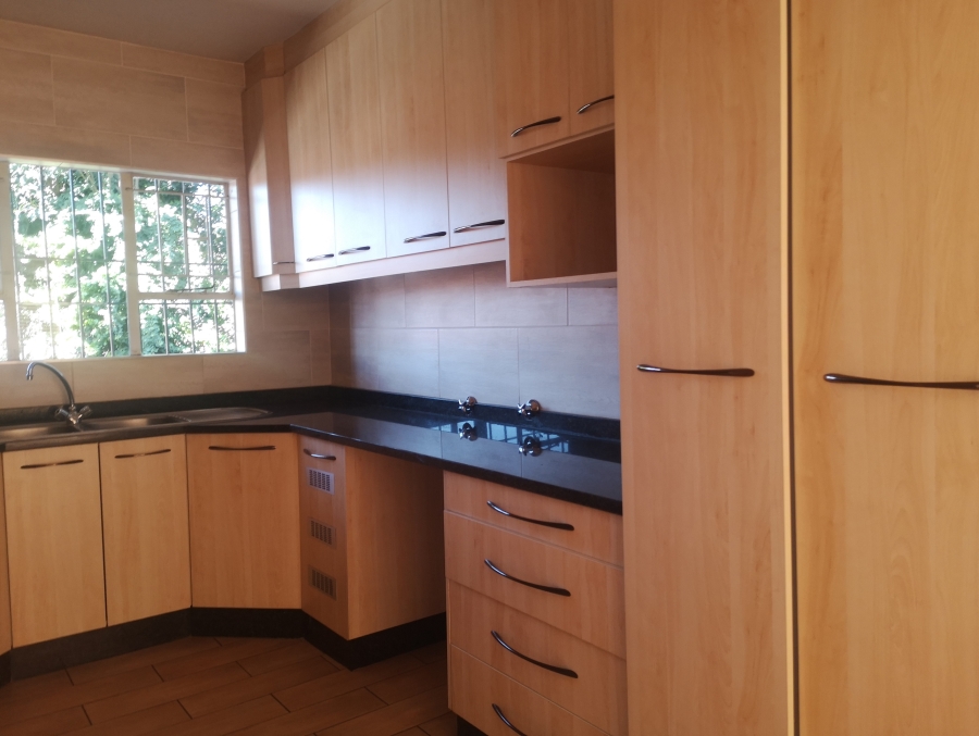 To Let 3 Bedroom Property for Rent in Risidale Gauteng