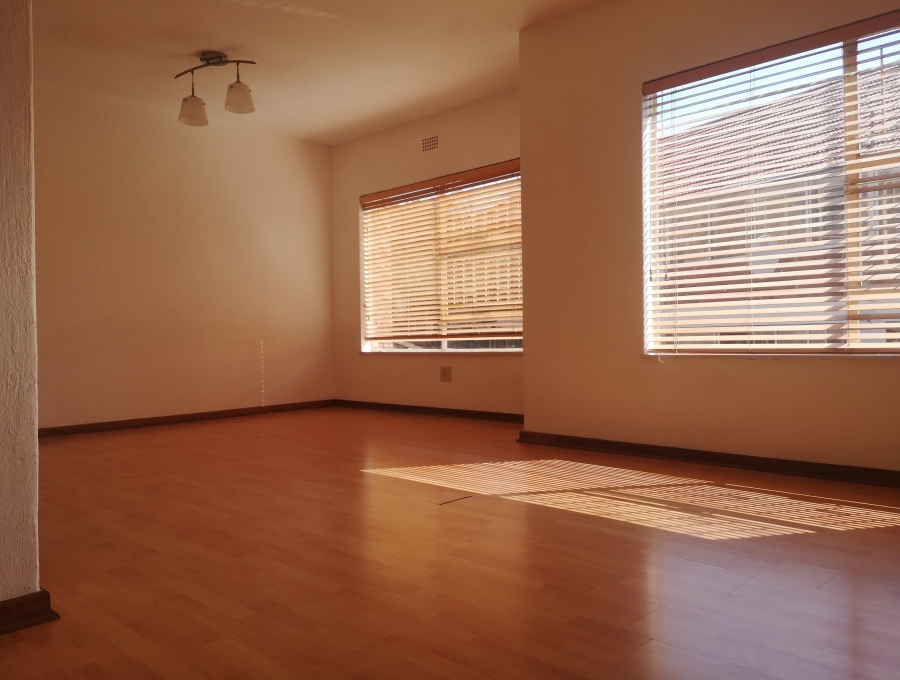 To Let 3 Bedroom Property for Rent in Risidale Gauteng