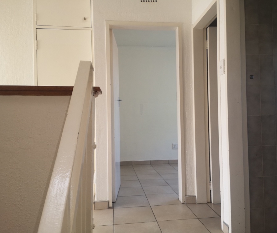 To Let 3 Bedroom Property for Rent in Risidale Gauteng