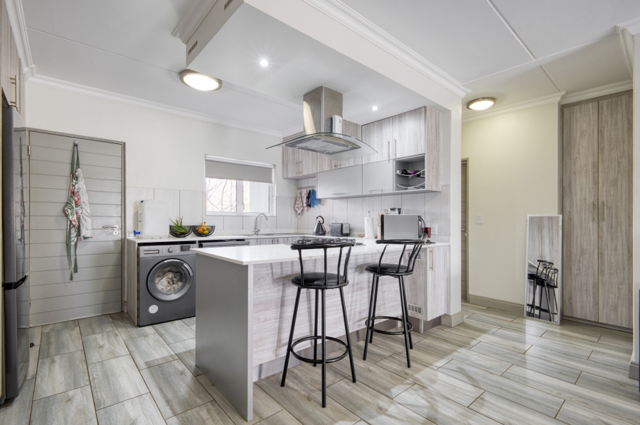 2 Bedroom Property for Sale in Broadacres Gauteng