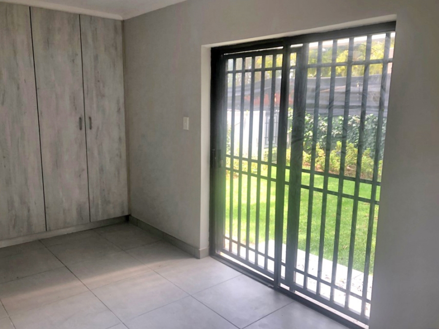 To Let 2 Bedroom Property for Rent in Silvamonte Gauteng