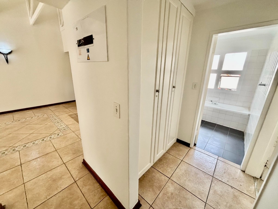 To Let 3 Bedroom Property for Rent in Atholl Gauteng