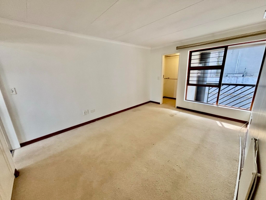 To Let 3 Bedroom Property for Rent in Atholl Gauteng