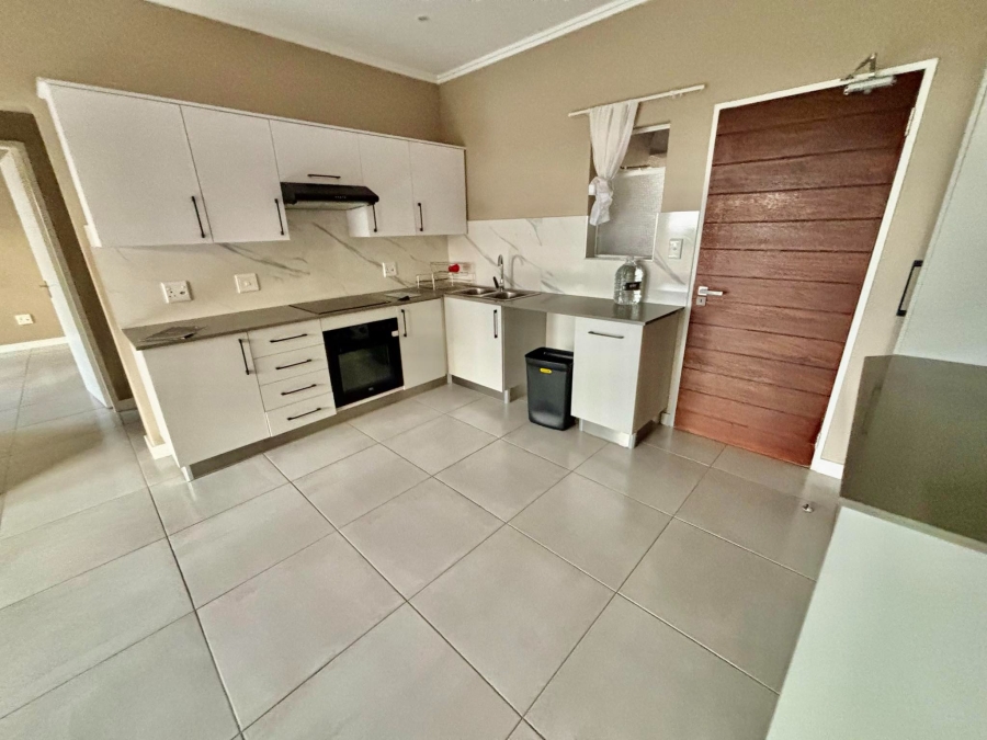 To Let 2 Bedroom Property for Rent in Craighall Gauteng