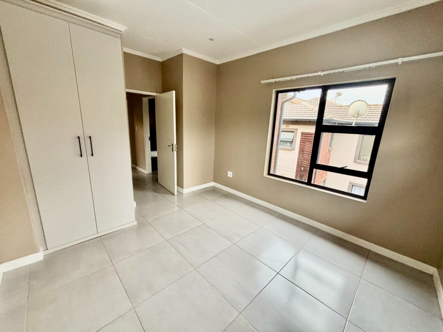 To Let 2 Bedroom Property for Rent in Craighall Gauteng
