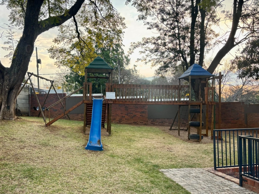To Let 2 Bedroom Property for Rent in Craighall Gauteng