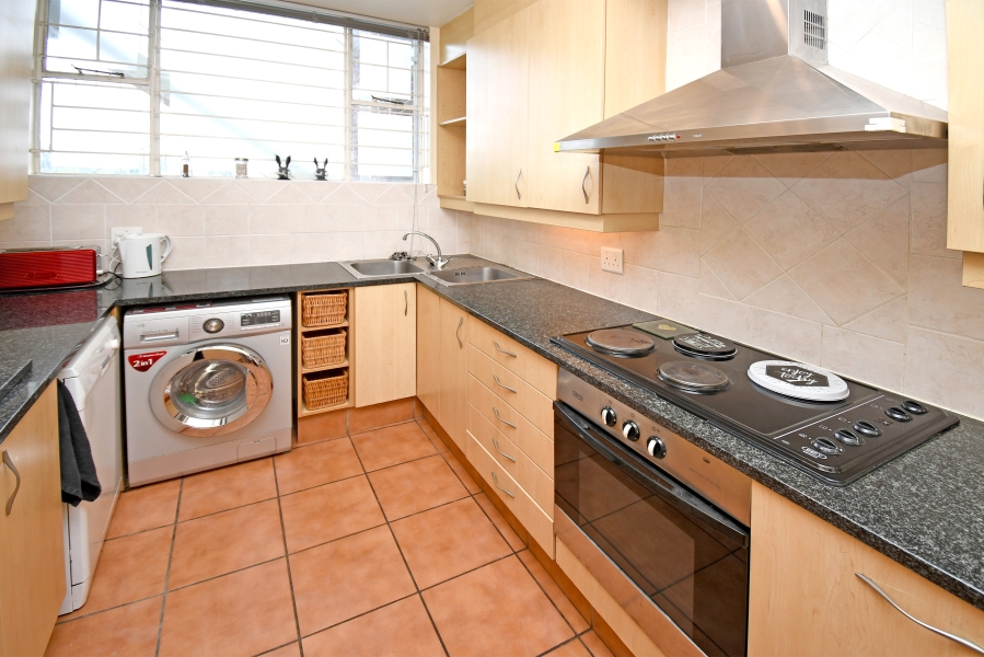 To Let 3 Bedroom Property for Rent in Bedford Gardens Gauteng