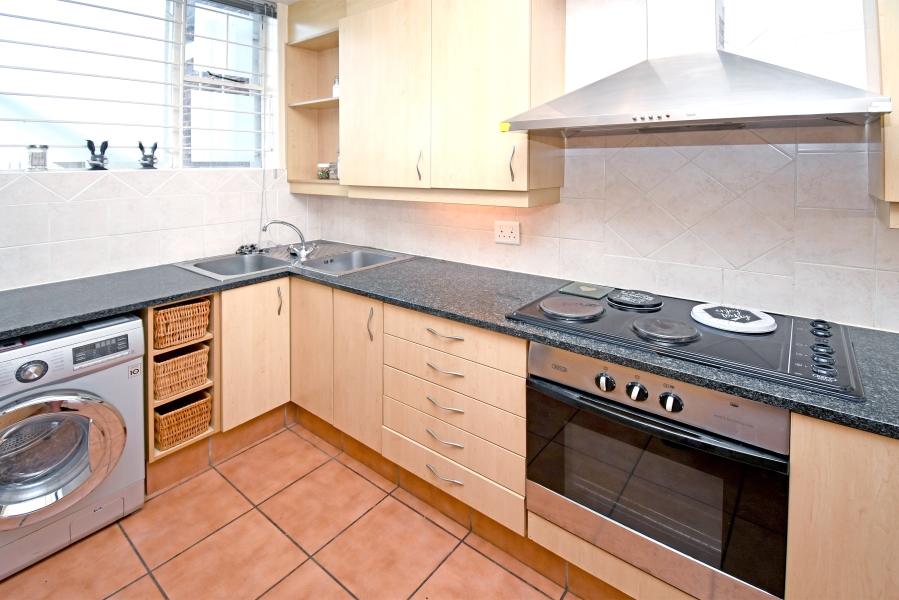 To Let 3 Bedroom Property for Rent in Bedford Gardens Gauteng