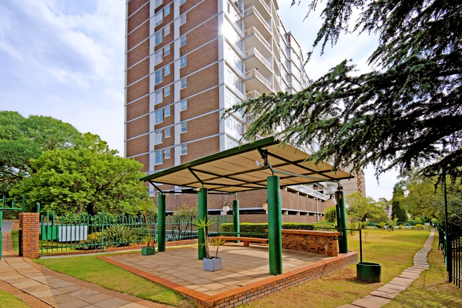 To Let 3 Bedroom Property for Rent in Bedford Gardens Gauteng