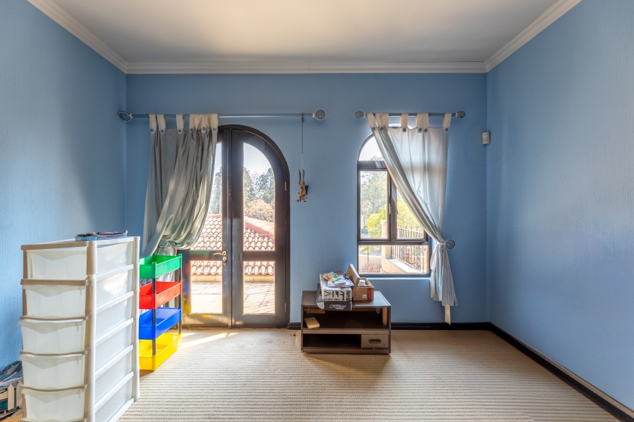 6 Bedroom Property for Sale in Beverley Gauteng
