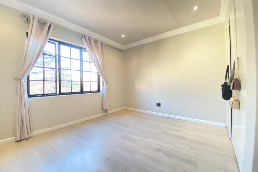 To Let 2 Bedroom Property for Rent in Morningside Gauteng