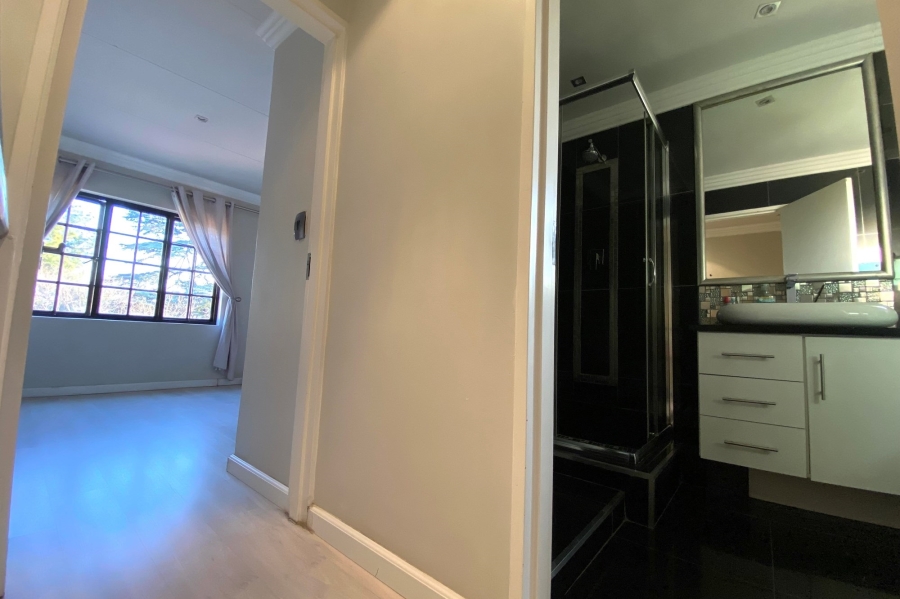 To Let 2 Bedroom Property for Rent in Morningside Gauteng