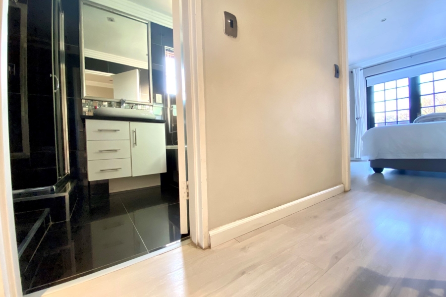 To Let 2 Bedroom Property for Rent in Morningside Gauteng