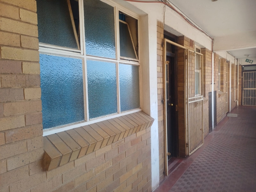 2 Bedroom Property for Sale in Krugersdorp Gauteng