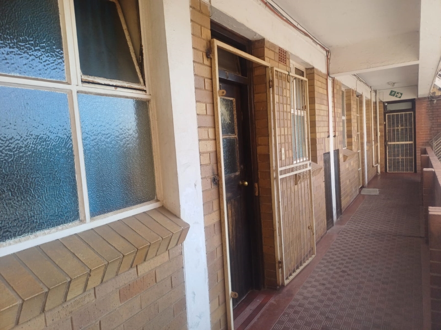 2 Bedroom Property for Sale in Krugersdorp Gauteng