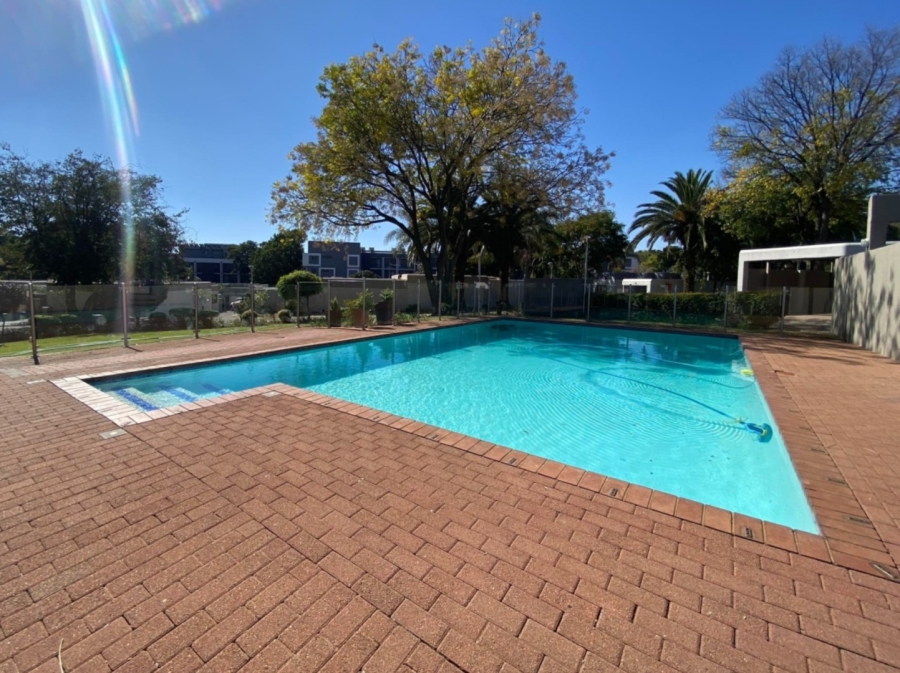 To Let 2 Bedroom Property for Rent in Morningside Gauteng