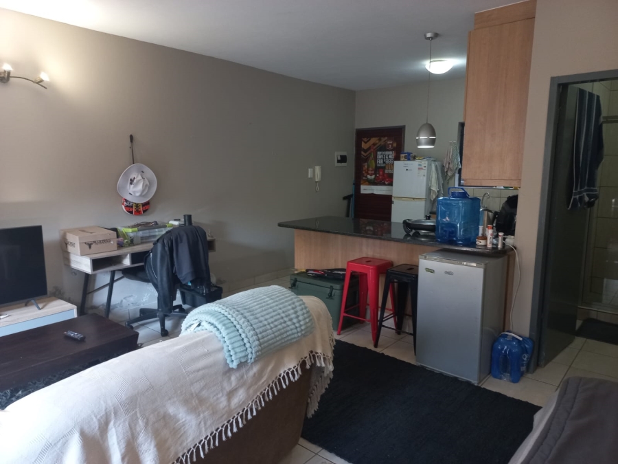 1 Bedroom Property for Sale in Hatfield Gauteng