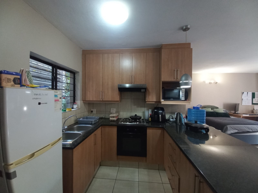 1 Bedroom Property for Sale in Hatfield Gauteng