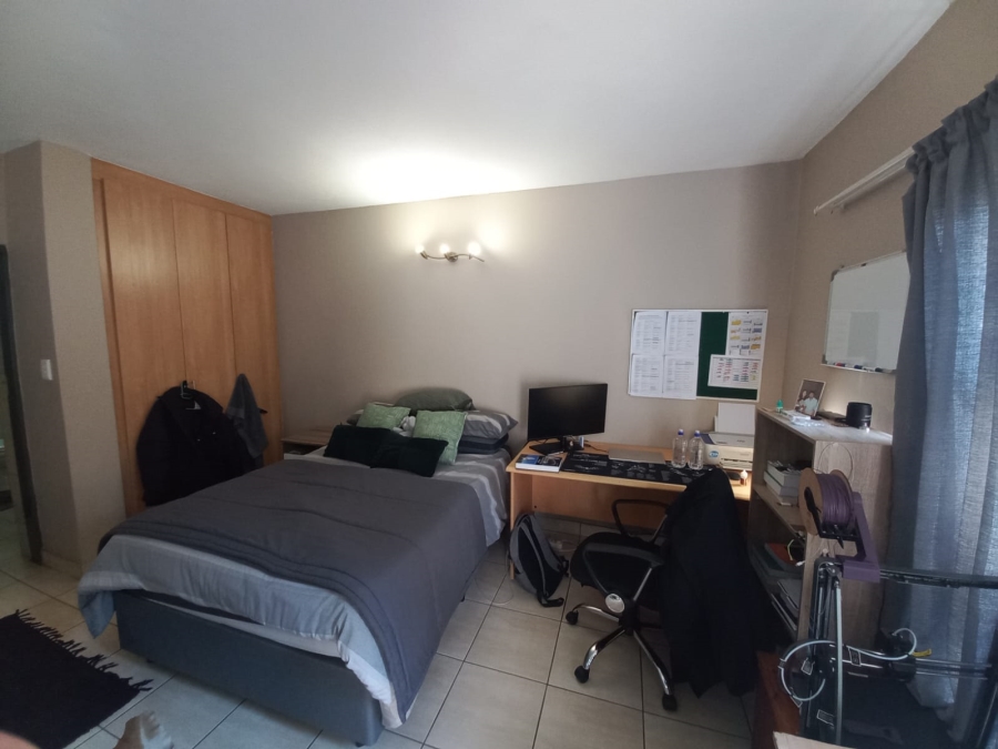 1 Bedroom Property for Sale in Hatfield Gauteng