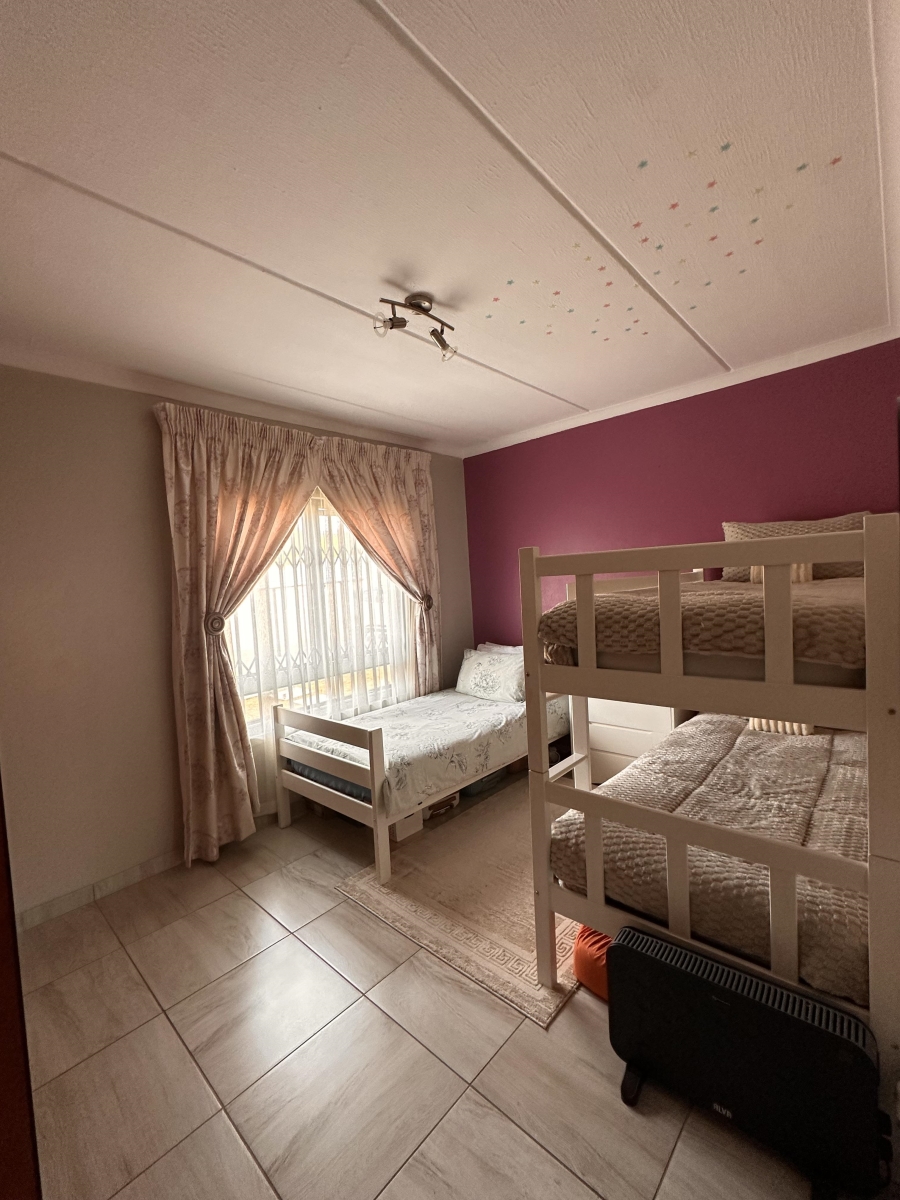 2 Bedroom Property for Sale in Noordwyk Gauteng