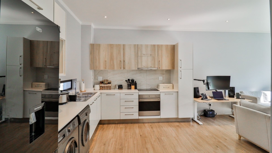 To Let 1 Bedroom Property for Rent in Rosebank Gauteng