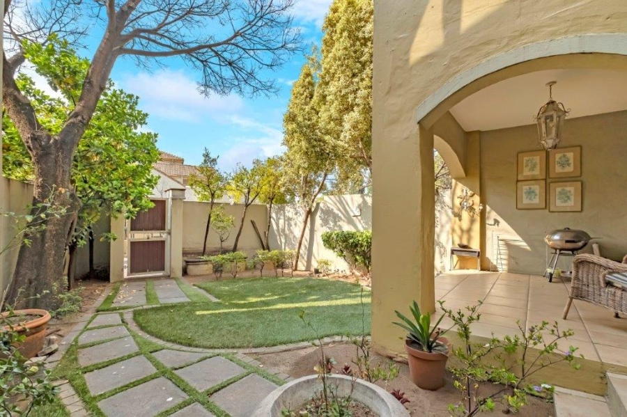 2 Bedroom Property for Sale in Morningside Gauteng