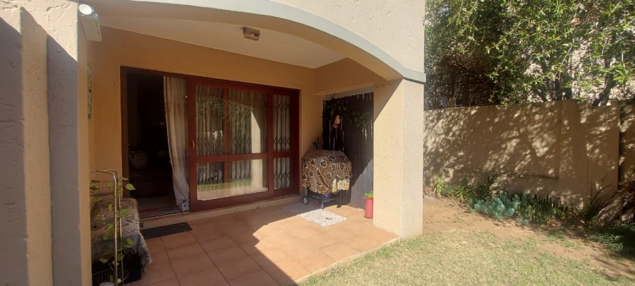 1 Bedroom Property for Sale in Paulshof Gauteng
