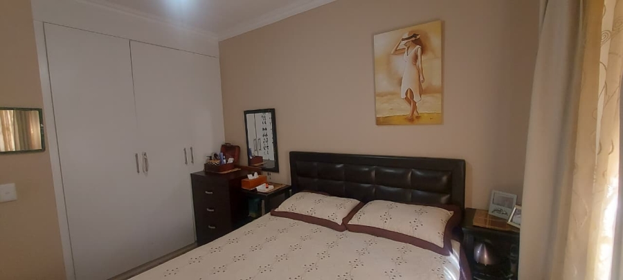 1 Bedroom Property for Sale in Paulshof Gauteng
