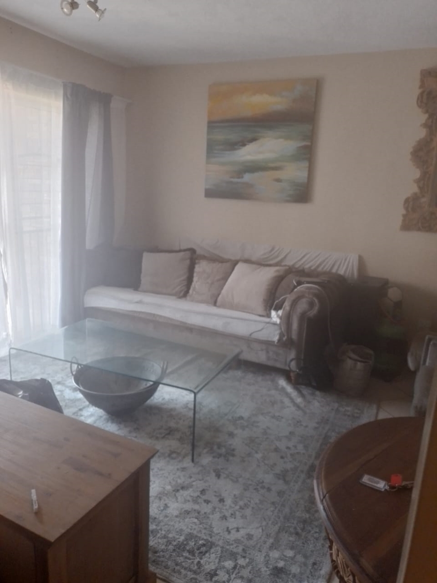 2 Bedroom Property for Sale in Noordwyk Gauteng