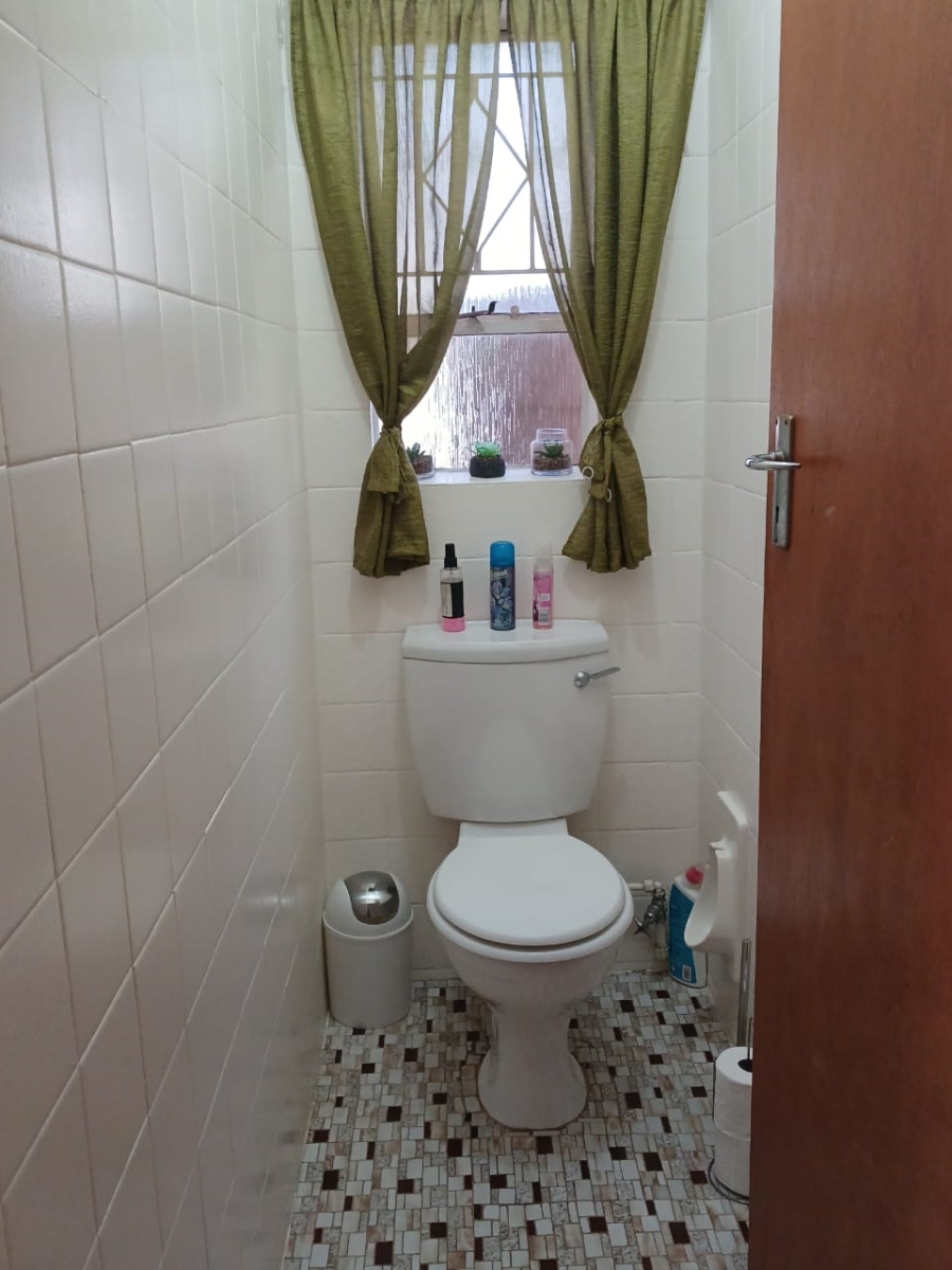 3 Bedroom Property for Sale in Greenhills Gauteng