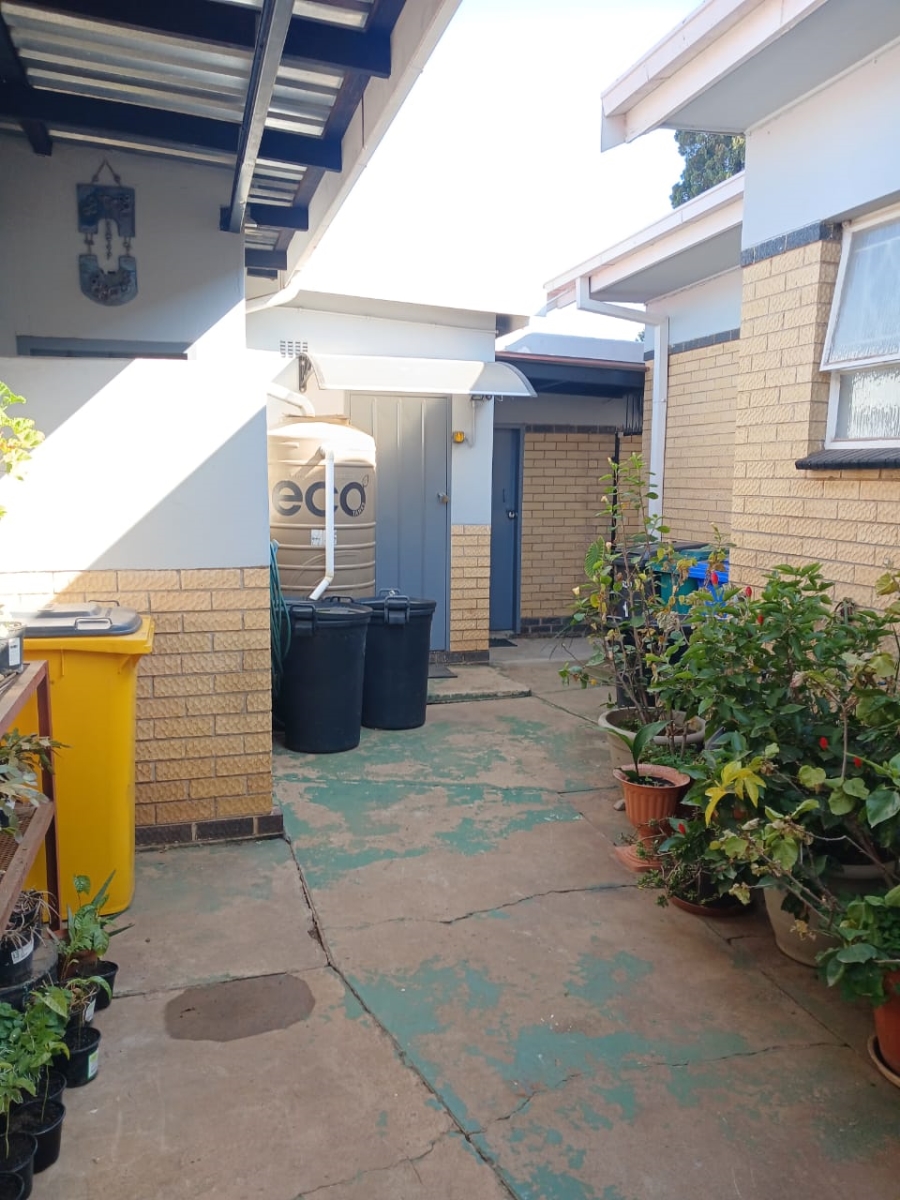 3 Bedroom Property for Sale in Greenhills Gauteng