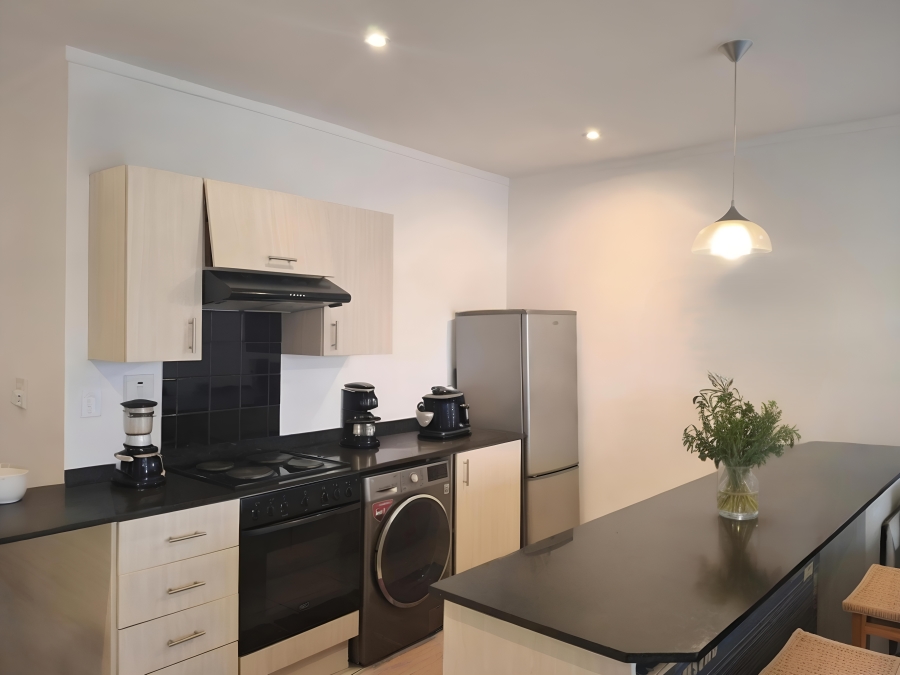 1 Bedroom Property for Sale in Hurlingham Gauteng