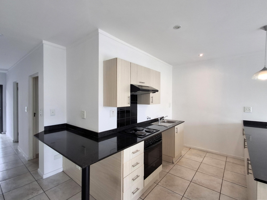 1 Bedroom Property for Sale in Hurlingham Gauteng