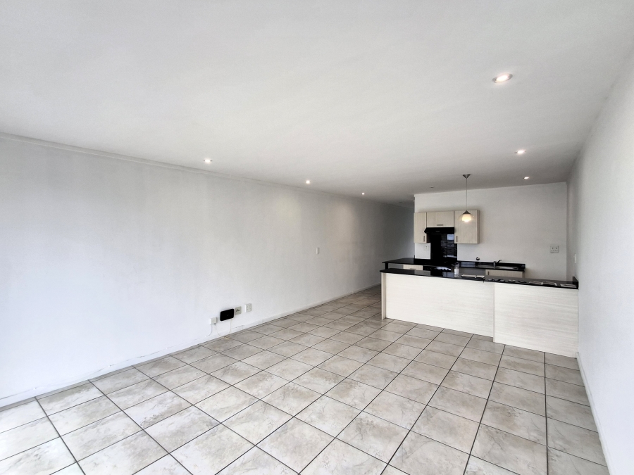 1 Bedroom Property for Sale in Hurlingham Gauteng