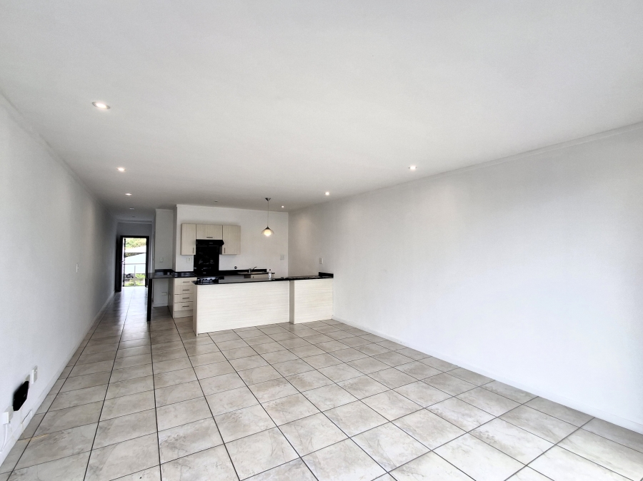 1 Bedroom Property for Sale in Hurlingham Gauteng