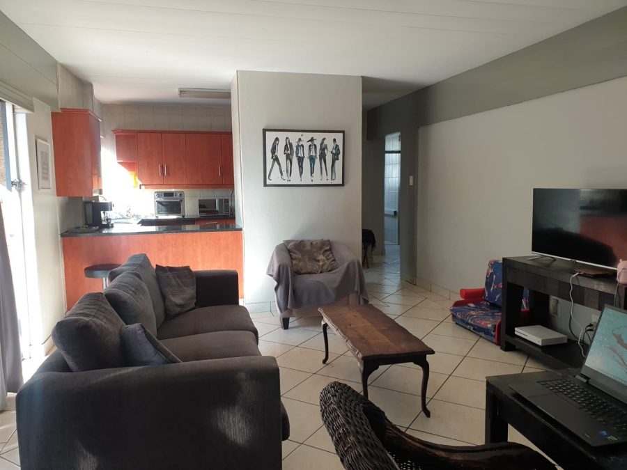 2 Bedroom Property for Sale in Queenswood Gauteng